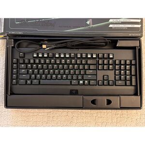 Razor BlackWidow Ultimate Stealth Mechanical Wired Gaming Keyboard (2014)
